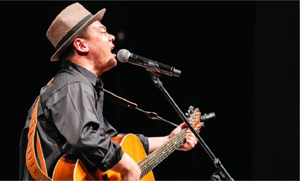 ギター演奏写真1